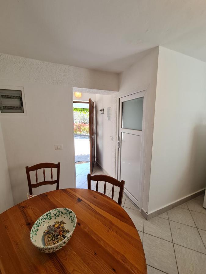 شقة Apartma Pina إيزولا المظهر الخارجي الصورة